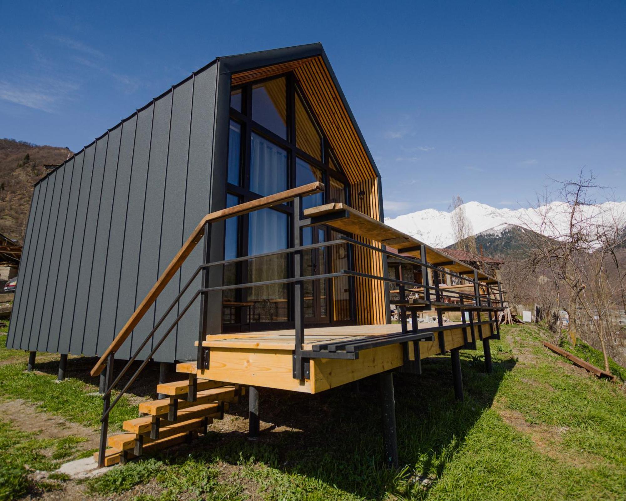 Chalet Sharden House
